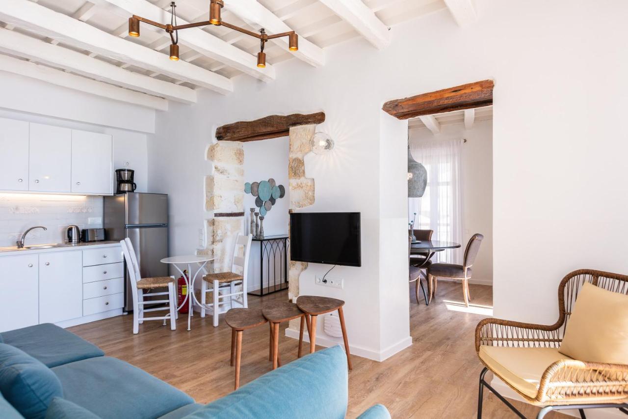 Anne Apartment, At The Venetian Port Of Rethimno! Экстерьер фото